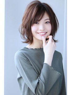 リップス デリコ(LIPS derico) 《LIPSderico》軽やか外はねミディアム