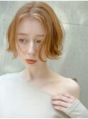 センターパートショートボブ