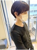 大人可愛い 小顔マッシュショート 前下がり耳掛けアッシュグレー