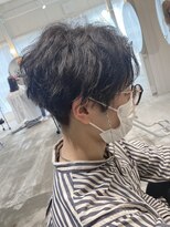 ストレータ バイ マリオ(Strata by mario)&nbsp;【mami】センターパート×前下がりマッシュ