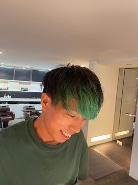 プラスディー(+D) バングカラー／グリーン