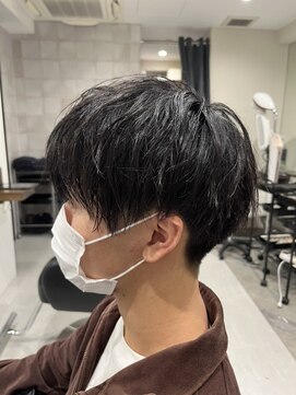 アフロディーテ 銀座(APHRODITE GINZA) 束感ショート/波巻き/アップバング/ツーブロックマッシュ/銀座