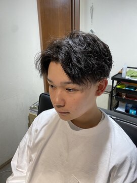 ヘアーシェルターフォーメン(Hair Shelter for men) センターパートツイスパ