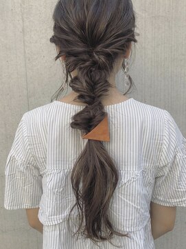 リンネテラス(Lin'ne terrace) ロング編みおろし*/ねじり編み/波ウェーブ/くるりんぱ/おくれ毛