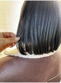 切りっぱなしボブ オリーブグレージュ