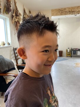 コギト(COGITO) キッズヘア　キッズフェード　アップバング