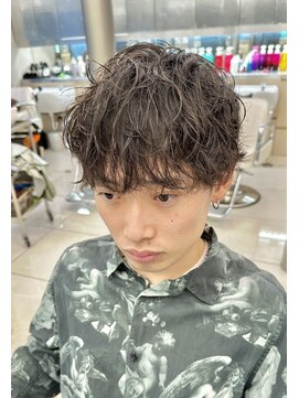 キングスベリーユナイテッド(Kingsbury United) 【スパイラルパーマ×メンズマッシュ】