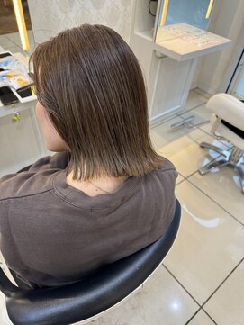 フレア(FLAiR) ２０代３０代ナチュラル筋感オリーブグレージュ