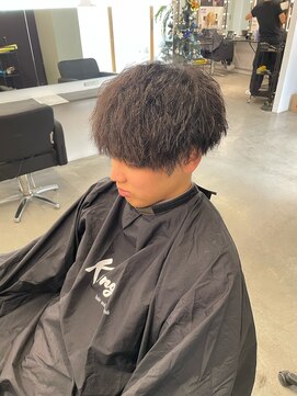 キング 高槻(K!ng) 縮毛矯正髪質改善ハイライトレイヤーカット高槻美容室エクステ