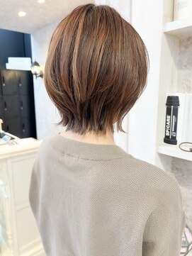 キャアリー(Caary) 福山市美容室Caaryレイヤーショートボブ春ヘア外ハネヘア