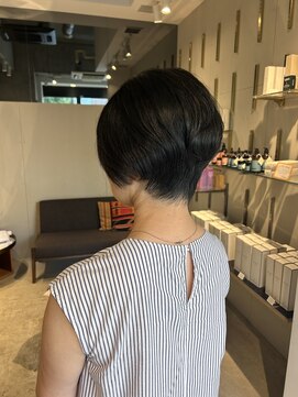 ミリ(milli Produce by ITAKURA) オトナのショートグラ