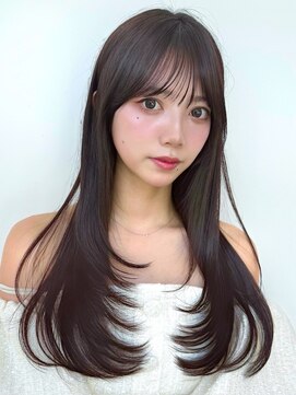 アフロートリノ(AFLOAT Leino) 結べるレイヤーカット　耳にかけても可愛い顔まわり