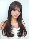 結べるレイヤーカット 耳にかけても可愛い顔まわり
