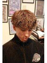 グラッドマンズカットクラブ 立川(GLADMAN'S CUT CLUB)&nbsp;メンズパーマツイストスパイラルパーマメンズメッシュ眉カット