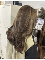 ムエール(mouair)&nbsp;ハイライトでやわらかベージュ