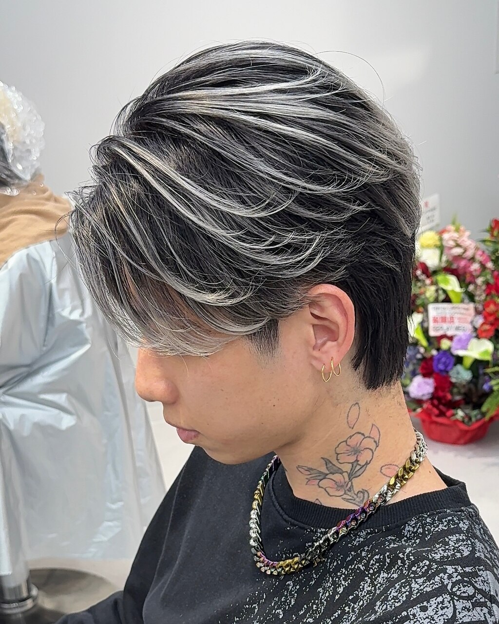 ホワイトシルバーグレーバレイヤージュセンターパート：L273903758