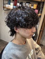ガウディ 広島駅前店(Gaudi)&nbsp;波巻きツイストスパイラルパーマ×メンズウルフカット