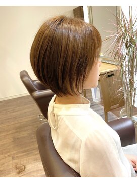 リム(Limb) 【Limb】ツヤ感丸みショート