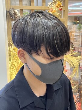 リミックス 南国店(remix) ホワイトベージュハイライト＆マッシュスタイル