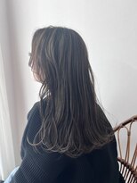 ヴィアンカ(Vianca)&nbsp;グレージュ×ハイライト