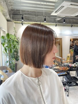 アドア 横浜(ADORE) 【ADORE横浜】切りっぱなしボブ×ストレート
