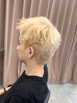 ケシキ 表参道 原宿(kesiki.) ブロンドベージュスパイキーショート