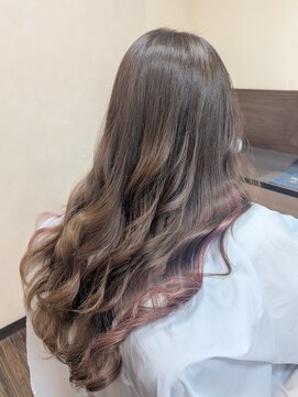 レアナ バイ ニーナ(Leana by NINA) プルエクステでイメチェン！インナーカラー