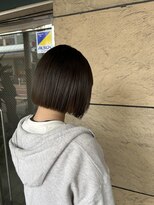 エメ(EME)&nbsp;切りっぱなしボブ　ミニボブ