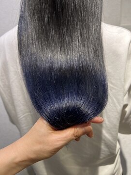 アリアバイエクラート 池袋店(ARiA by ECLART) グラデーションダークブルー