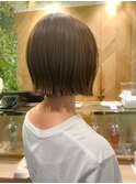 切りっぱなしミニボブ
