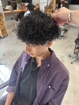 スタンド バイ ヘアー アンド コーヒー 恵比寿(STAND By HAIR ＆ Coffee) 波巻きスパイラルパーマ