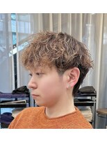 カルナ バイ エルモ(calna by ELMO)&nbsp;ツーブロック束感モテる髪型シークレットパーマ韓国マッシュ