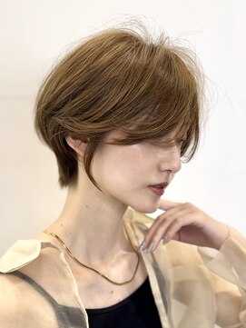 ファーストステップ 表参道(FIRST STEP) 長めショート40代髪型朝ラクヘアくびれショート
