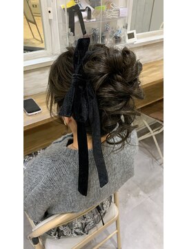 高めルーズアップ