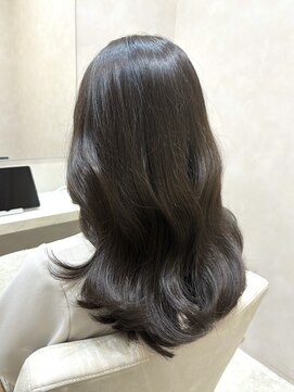 ジーナ 本八幡(Zina) カット×透明感カラー×美髪トリートメント［Zina Haruna］