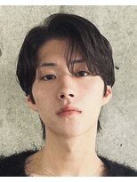 バイフィフス 原宿/表参道(by fifth)&nbsp;原宿フェザーショートメンズカットセンターパートウルフ30代黒髪