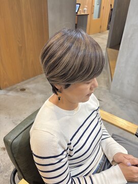 ショートエアタッチ白髪ぼかし