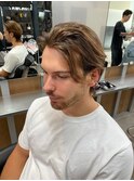 ツーブロックセンター分けマンバンヘアマレットヘア