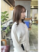 イロプラスソイ(iro + soi)&nbsp;透明感ベージュ×くびれレイヤー！　iro+soiオオミダ！