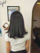 エスリ(esuri) ハッシュカット+透明感プレミアカラー