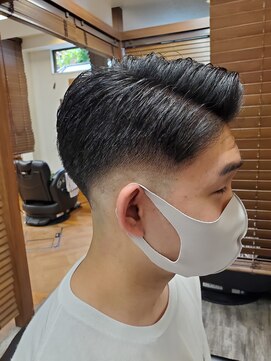 イナバ(Hair Life INABA) ワイルド7:3フェードスタイル