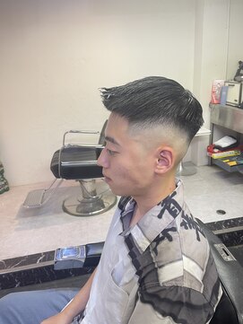 メリケンバーバーショップ フクオカ(MERICAN BARBERSHOP FUK) スキンフェード27