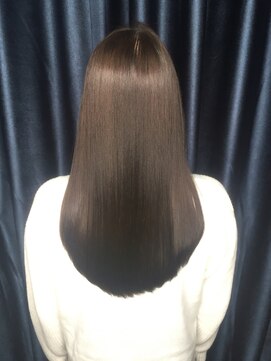 キキ(kiki) ブラウンロング_髪質改善ストレート_kiki0090