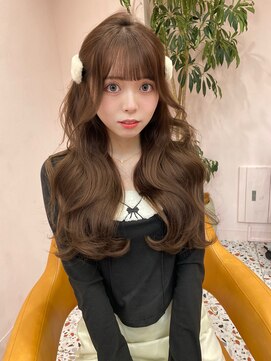 ボタン シブヤ(VOTAN SHIBUYA) ベージュ/韓国ヘア/渋谷/レイヤー/顔まわり/前髪