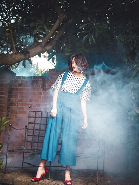 カバーヘア ブリス 志木南口駅前店(COVER HAIR bliss) センターパート&ミックスパーマくせ毛風くびれボブtk4志木