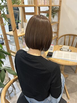 ソラ(SORA.) 切りっぱなしボブ/ミニボブ／20代30代/40代/グレージュ/髪質改善