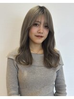 ソレイユトウキョウシブヤ(SOLEIL TOKYO shibuya)&nbsp;ロングレイヤー顔まわりレイヤーブリーチベージュ