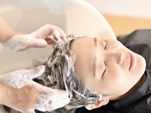 癒しとケアを両立する“極上ヘッドスパ”