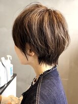 ビュートヨナカ(VIEW TOYONAKA)&nbsp;30代/小顔カット/ショート/オリーブグレージュ/豊中