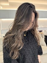 ノラ ウメダ(NORA UMEDA)&nbsp;ハイライトカラー大阪ハイライトインナーハイライトグレージュ